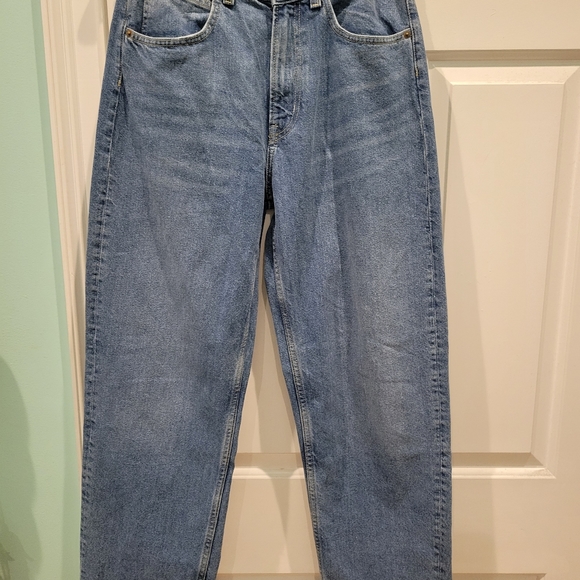 H&M RECYCLED DENIM 90'S BAGGY HIGH RISE JEANS NWT - Picture 2 of 10